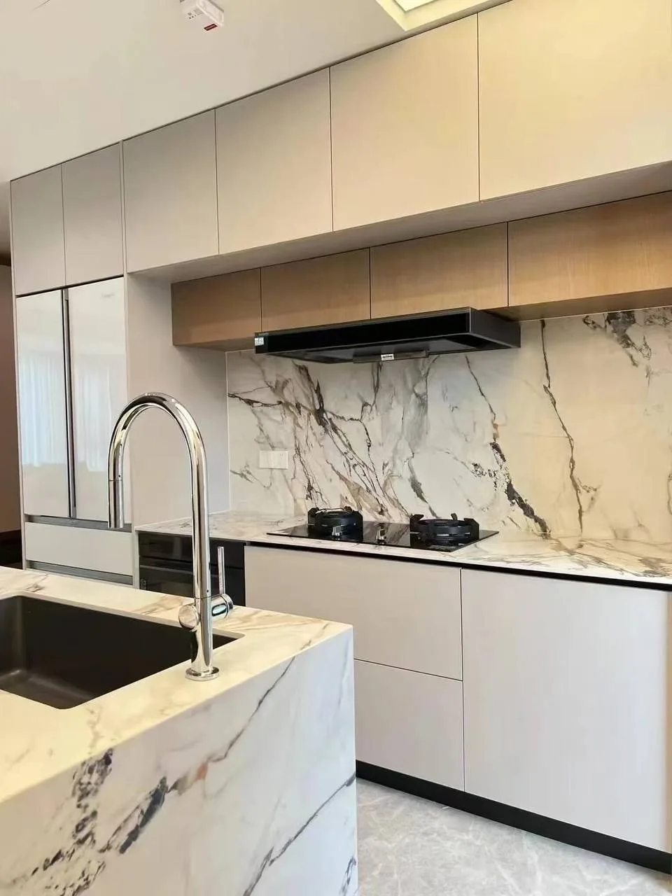 Singapore carpenter kitchen renovation with marble finishes